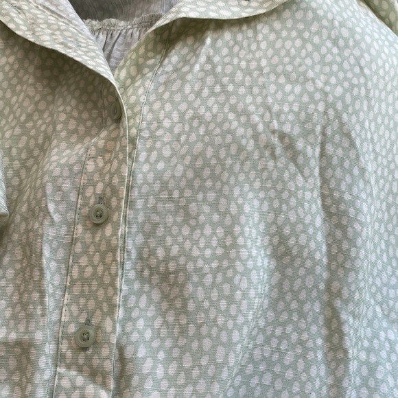 Nine West Green Short Sleeve Button Down Shirt - Picture 4 of 4